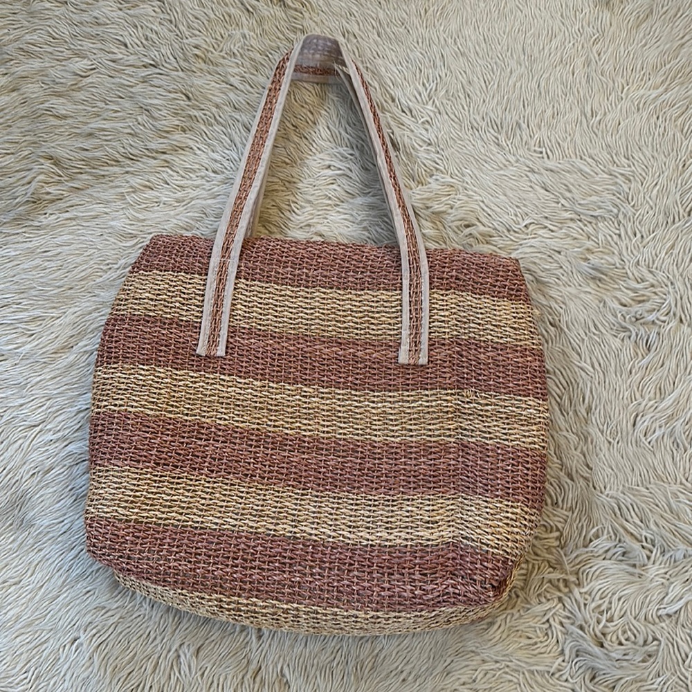 Straw tote
